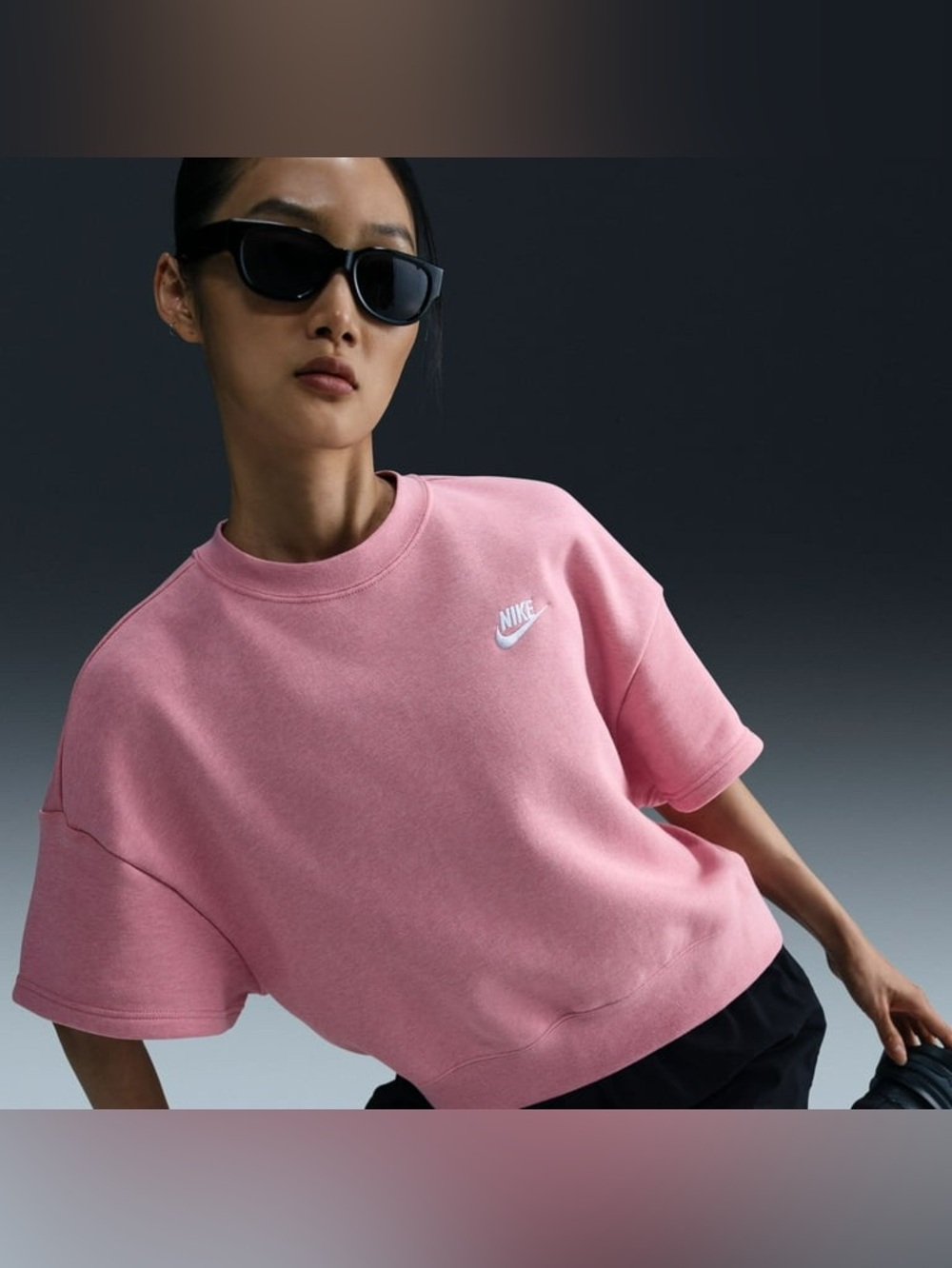 Women’s Nike Sportswear Club Fleece Short-Sleeve Sweatshirt - Size M